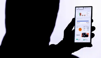 Especialistas apoiam proibição do uso de celular em sala de aula 