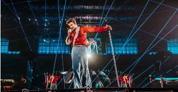 Luan Santana se apresenta em Maringá com a turnê “Além do Registro” 