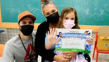 Maringá inicia aplicação da 2ª dose da vacina em crianças com 5 anos 