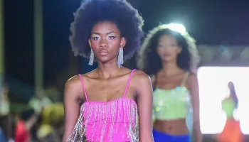 Prefeitura de Paiçandu promove 5º Desfile Cultural da Beleza Negra Prefeitura de Paiçandu promove 5º Desfile Cultural da Beleza Negra