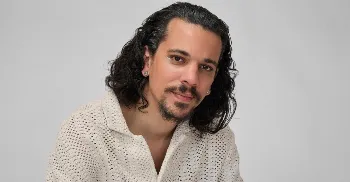 Nicholas Emmanuel transforma oscilações emocionais em arranjos instrumentais no seu novo álbum 