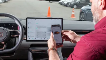 Mil motoristas vão testar novo Passaporte Veicular Digital no Paraná; entenda 