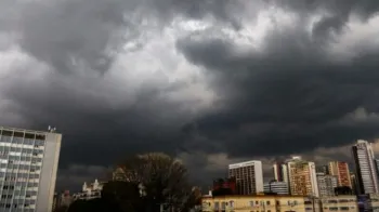 Paraná entra em alerta para tempestades nesta segunda-feira (28); veja os cidades afetadas 