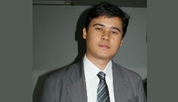 Aluno da UEM ganha Prêmio Brasil de Economia 2012 Aluno da UEM ganha Prêmio Brasil de Economia 2012