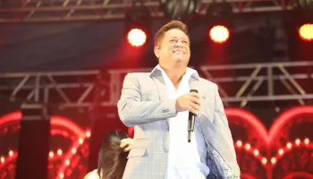 Show gratuito de Leonardo reúne 40 mil pessoas na Praça do Antigo Aeroporto, informa prefeitura 