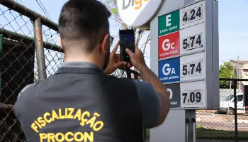 Procon registra diferença de até 22% nos preços dos combustíveis em Maringá 