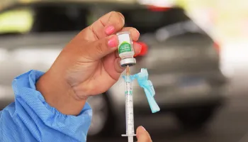 Ministério da Saúde antecipa aplicação da vacina contra gripe no Paraná 