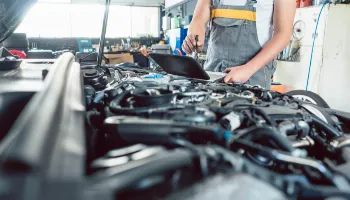 Motoristas de Maringá poderão fazer check-up nos veículos ao doar litros de leite 