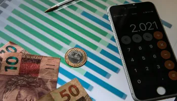 PIB do Brasil cresce 2,9% em 2022, apesar de recuo no último trimestre 