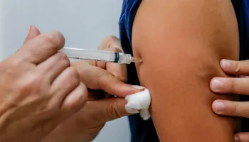 Vacina contra a mpox é prioridade da Rede Vírus 
