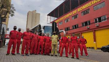 Paraná envia nova equipe de bombeiros para combater incêndios no Pantanal 