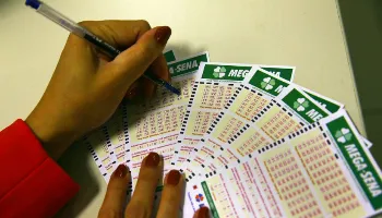 Sorteio da Mega-Sena acumulada em R$ 45 milhões acontece nesta quinta (11) Sorteio da Mega-Sena acumulada em R$ 45 milhões acontece nesta quinta (11)
