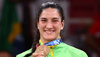 Mayra Aguiar conquista bronze no judô em Tóquio e soma três medalhas olímpicas Mayra Aguiar conquista bronze no judô em Tóquio e soma três medalhas olímpicas