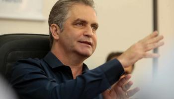 Ulisses Maia, do PSD, é reeleito prefeito de Maringá em primeiro turno 