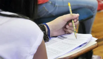 UEL divulga resultado da 1ª etapa do Vestibular 2023 nesta quinta-feira (4) 