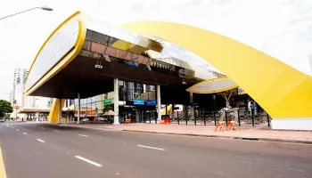Mulher é atropelada por ônibus e morre no Terminal de Maringá 