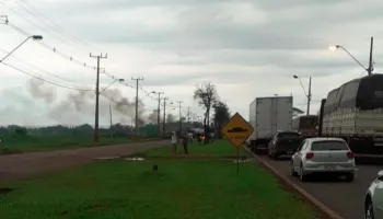 Em Maringá, manifestantes bloqueiam a PR-317 em protesto à vitória de Lula 