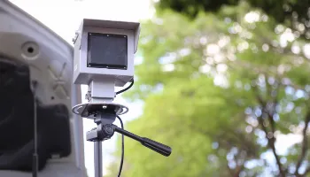 Mais 30 novos radares são instalados no trânsito de Maringá; confira os locais 