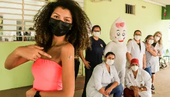 Ulisses Maia anuncia retomada da vacinação para pessoas a partir de 18 anos nesta quinta (16) 