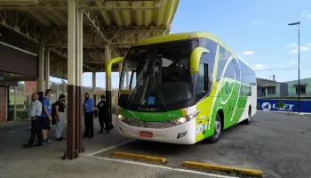 Idosos terão gratuidade em passagens de ônibus intermunicipais no Paraná; veja regras