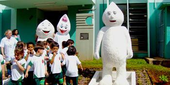 Vacinação da pólio em Maringá continua nos postos de saúde Vacinação da pólio em Maringá continua nos postos de saúde