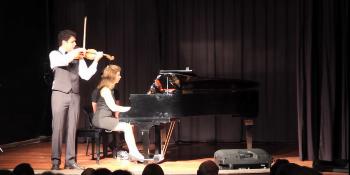 Convite à Música traz apresentação de mãe e filho hoje em Maringá 