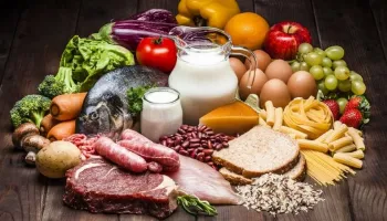 Nutricionista lista alimentos fundamentais para melhorar a saúde mental; confira 