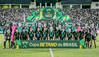 Após vitória histórica contra o Flamengo, Maringá vira o assunto mais comentado na internet Após vitória histórica contra o Flamengo, Maringá vira o assunto mais comentado na internet