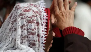 Maioria da população maringaense é católica, mas número de evangélicos tem crescido, segundo Censo 