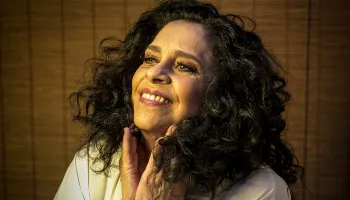 Aos 77 anos, morre a cantora Gal Costa 