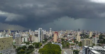 Setembro terá chuvas acima da média no Paraná, mostra previsão do Simepar 