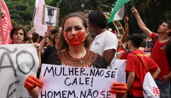 Brasil atinge recorde de feminicídios em 2025 