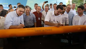 Ratinho Junior lança obras de expansão da rede de gás canalizado em Maringá Ratinho Junior lança obras de expansão da rede de gás canalizado em Maringá