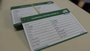 Empresas começam a exigir comprovante de vacinação para candidatos a vagas