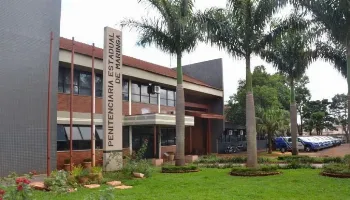 Restaurante fornecia marmita com alimentos azedos para a penitenciária de Maringá Restaurante fornecia marmita com alimentos azedos para a penitenciária de Maringá