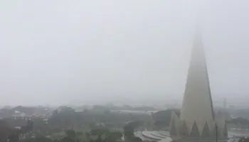 Frente fria garante final de semana chuvoso em Maringá 