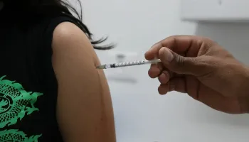 Doses da vacina Serum, contra covid-19, são enviadas nesta terça (10) para todo o Brasil 