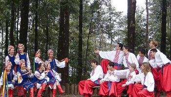Companhia de Dança Ucraniana Verkhovena se apresenta nesta quarta-feira (5). 