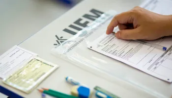 Vestibular de Verão 2024 da UEM é aplicado neste domingo (12) 