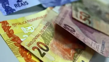 Caixa libera abono salarial para 1,7 milhão de trabalhadores; saiba quem recebe 