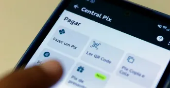 Lei determina que pensão alimentícia seja paga automaticamente por pix 