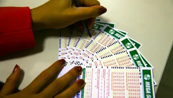 Mega-Sena acumulada em R$ 70 milhões é sorteada nesta terça (25) 