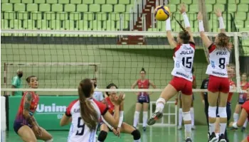 Amavôlei, time maringaense, garante vaga na elite da Superliga Feminina Amavôlei, time maringaense, garante vaga na elite da Superliga Feminina