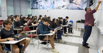 Estudantes podem renegociar dívidas a partir desta quarta (13) por meio do Desenrola Fies 