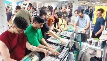 Discos a partir de R$ 10: Maringá sedia primeira edição da feira ‘Viniltagem’ 