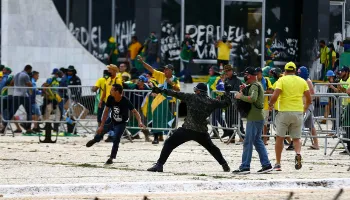 Ratinho Junior e Ulisses Maia repudiam atos terroristas em Brasília 