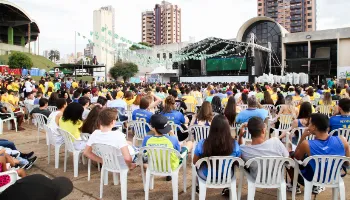 Estreia do Brasil na Copa do Mundo será transmitida em telão na Vila Olímpica 