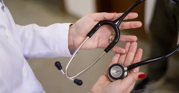 Prefeitura prorroga prazo de credenciamento de médicos para atuação na rede municipal de saúde 