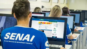Senai está com mais de mil vagas disponíveis em cursos técnicos gratuitos no Paraná 