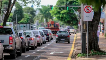 Semob implanta terceira faixa na Rua Paranaguá, na Zona 7, a partir desta terça (13) 